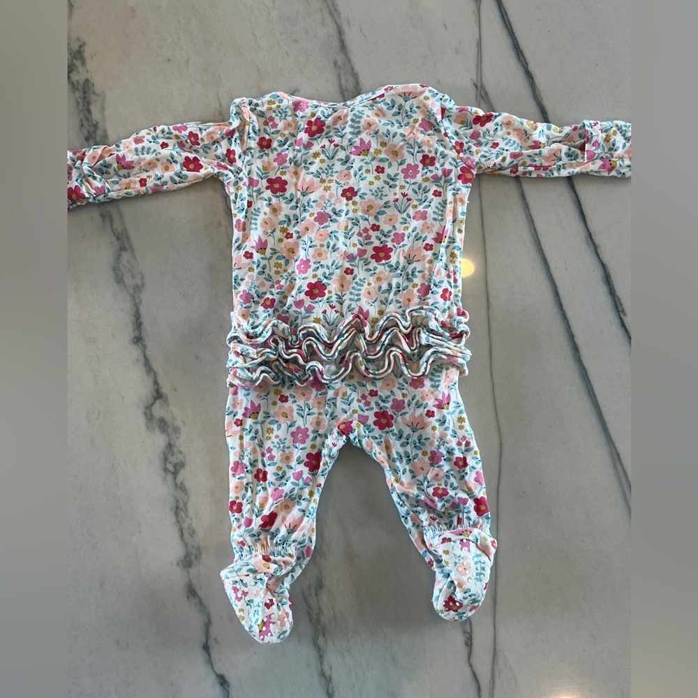 Angel Dear Ruffle Bottom Footies